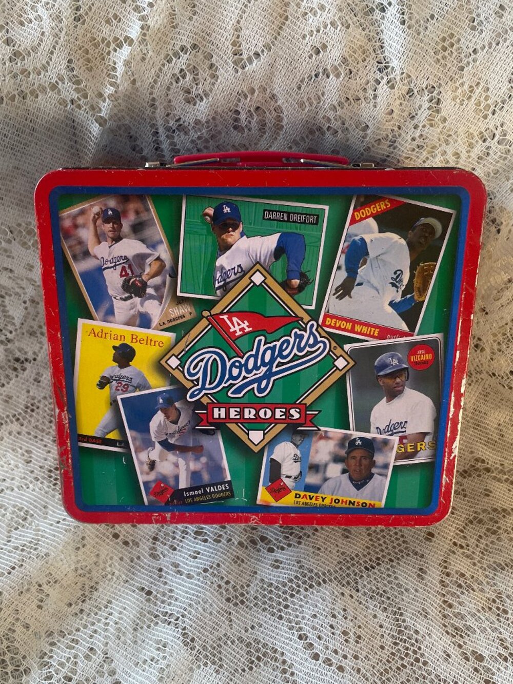 VINTAGE: 1999 DODGER HEROES LUNCH BOX. Collectible. Good condition. Go Blue!
